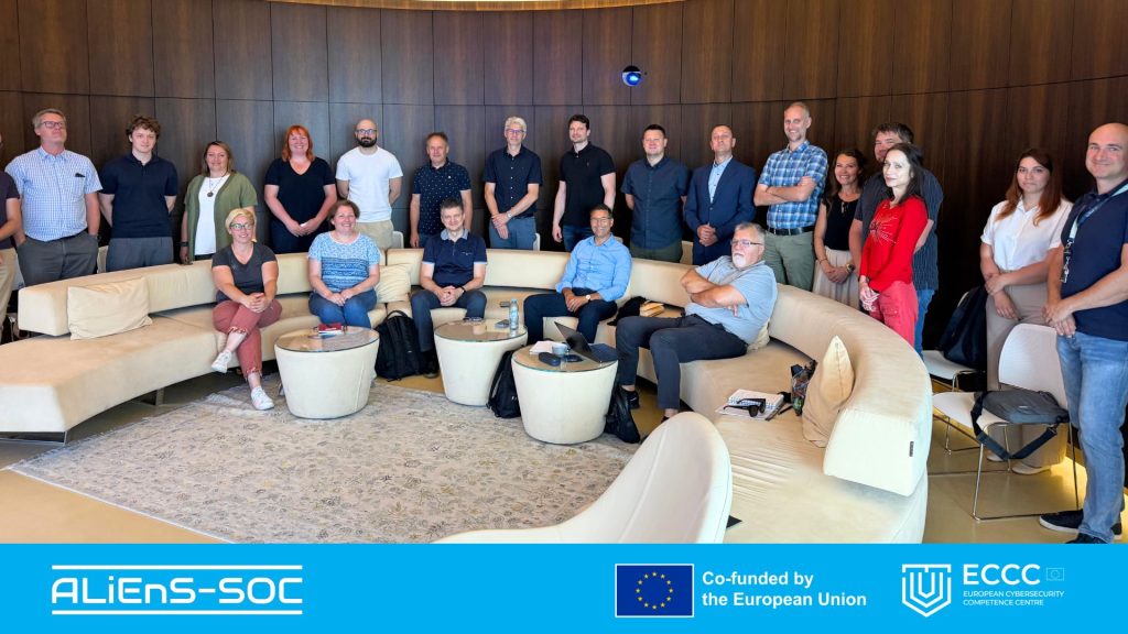 Konzorcij projekta ALiEnS-SOC se je 9. junija 2026 zbral na svojem drugem plenarnem srečanju v Ljubljani. Srečanje je gostil projektni partner Smartis v Kristalni palači, udeležili pa so se ga predstavniki vseh 13 konzorcijskih partnerjev, ki so pregledali dosedanji napredek projekta in uskladili aktivnosti za naslednjo fazo izvajanja.